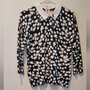 Cable And Gage Black and White Women's Sweater With Collar
